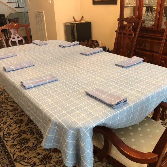 Tablecloth + napkins + placemats  106"x56" - Picture 8 of 9